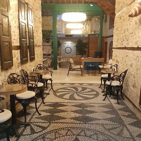 Belmondo Hare Old Town