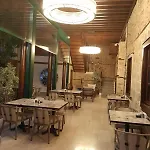Belmondo Hare Old Town Hotel